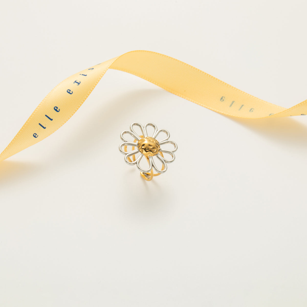Daisy Bloom
