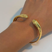 Nova Flow Cuff